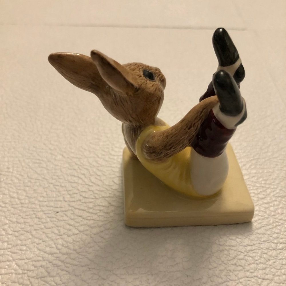 Royal Doulton “Aerobic Bunnykins” - Picture 2 of 4